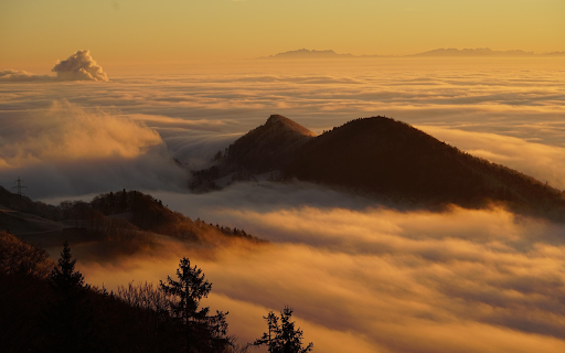 Clouds on the top of the mountain from Chrome web store to be run with OffiDocs Chromium online Clouds on the top of the mountain from Chrome web store to be run with OffiDocs Chromium online
