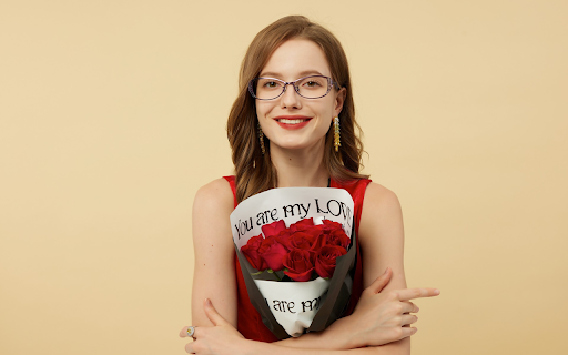 Girl and Bouquet from Chrome web store to be run with OffiDocs Chromium online Girl and Bouquet from Chrome web store to be run with OffiDocs Chromium online