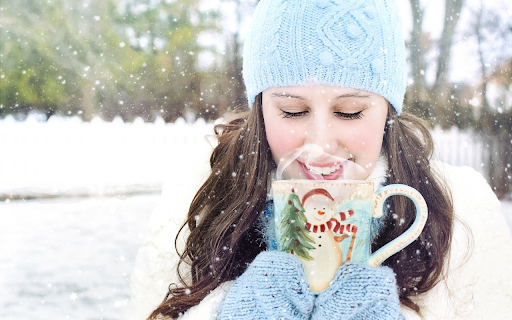 girl and snow from Chrome web store to be run with OffiDocs Chromium online girl and snow from Chrome web store to be run with OffiDocs Chromium online