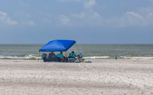 Green tent on the beach from Chrome web store to be run with OffiDocs Chromium online Green tent on the beach from Chrome web store to be run with OffiDocs Chromium online