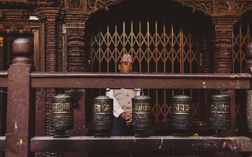 Man at Buddhist Temple from Chrome web store to be run with OffiDocs Chromium online Man at Buddhist Temple from Chrome web store to be run with OffiDocs Chromium online