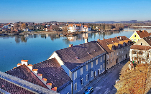 Old town by the river from Chrome web store to be run with OffiDocs Chromium online Old town by the river from Chrome web store to be run with OffiDocs Chromium online