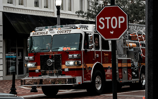 Red and White Bus on Road from Chrome web store to be run with OffiDocs Chromium online Red and White Bus on Road from Chrome web store to be run with OffiDocs Chromium online