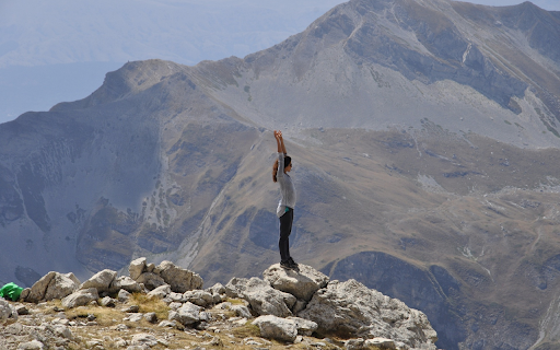 The girl stretches from Chrome web store to be run with OffiDocs Chromium online The girl stretches from Chrome web store to be run with OffiDocs Chromium online