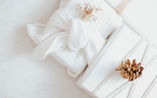 White Christmas Gift Boxes: A Symbol of Purity and Festive Joy from Chrome web store to be run with OffiDocs Chromium online White Christmas Gift Boxes: A Symbol of Purity and Festive Joy from Chrome web store to be run with OffiDocs Chromium online