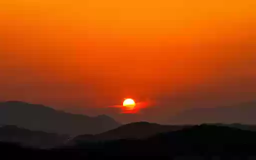 The sun behind the mountain from Chrome web store to be run with OffiDocs Chromium online The sun behind the mountain from Chrome web store to be run with OffiDocs Chromium online